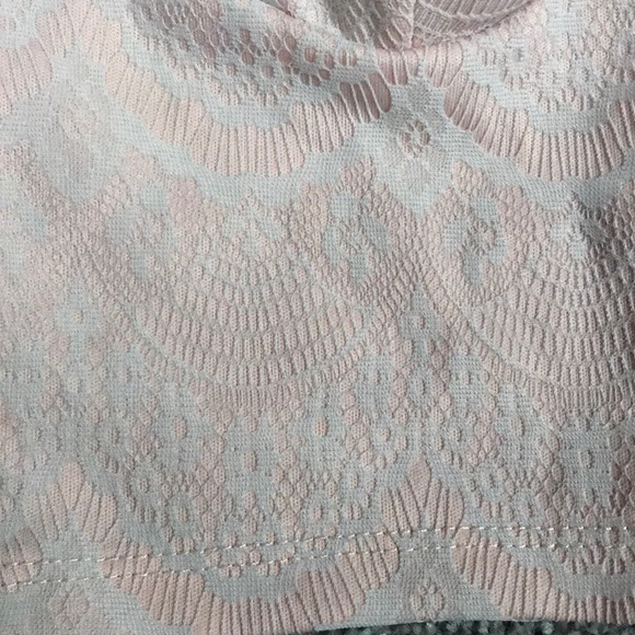 Crop top - Picture 3 of 5